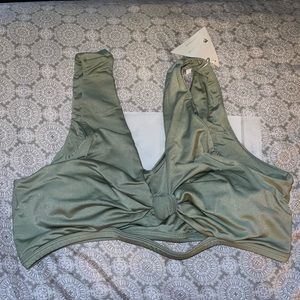 Plus size bikini top